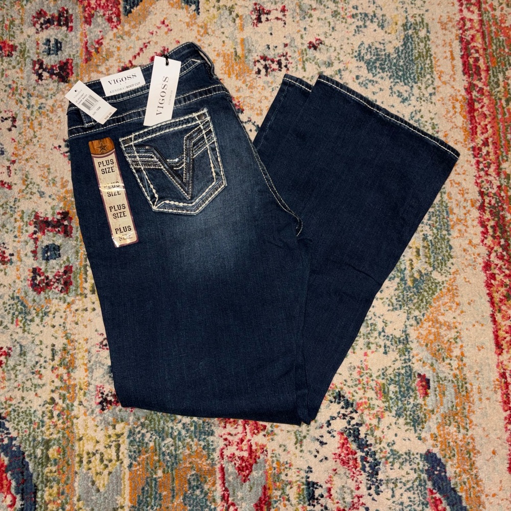 NWTs Vigoss Women's Plus Size Flare Jeans in Dark Blue